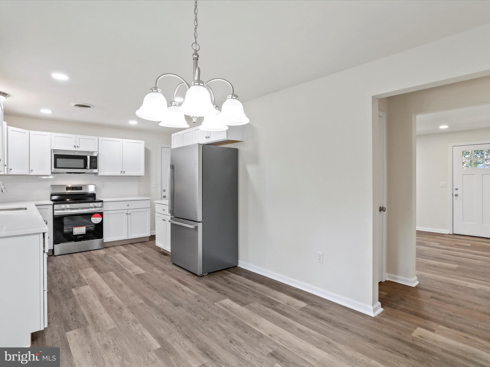 PIKEVIEW ACRES - Residential