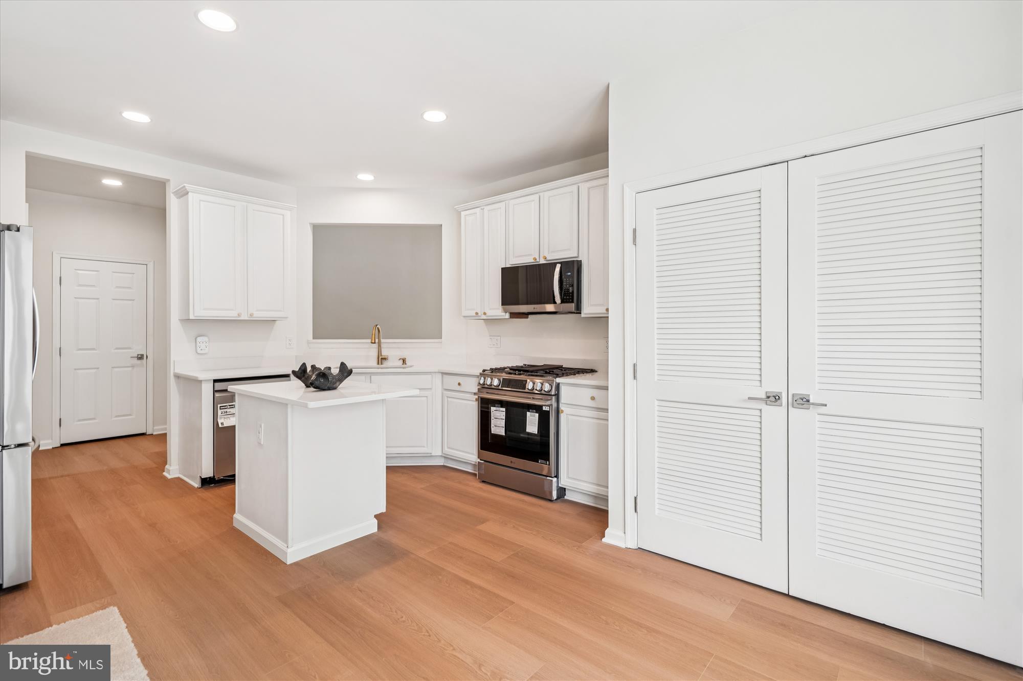 LEGACY AT MANNINGTON VILLAGE - Residential