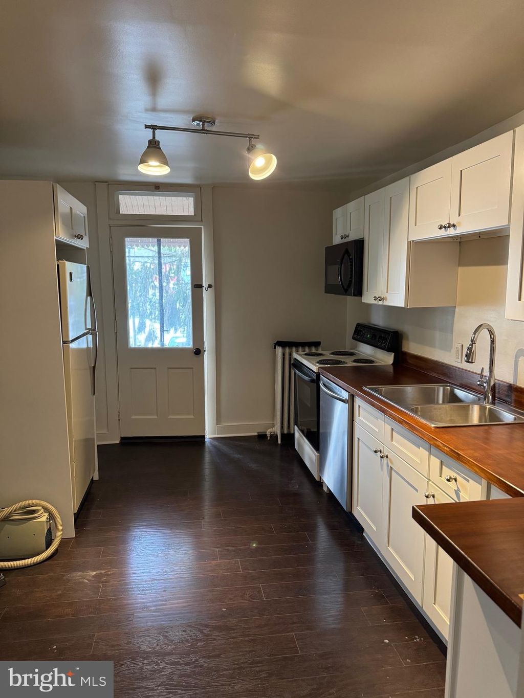 Photo of 36 E New Street, LANCASTER, PA 17602 (MLS # PALA2074036)