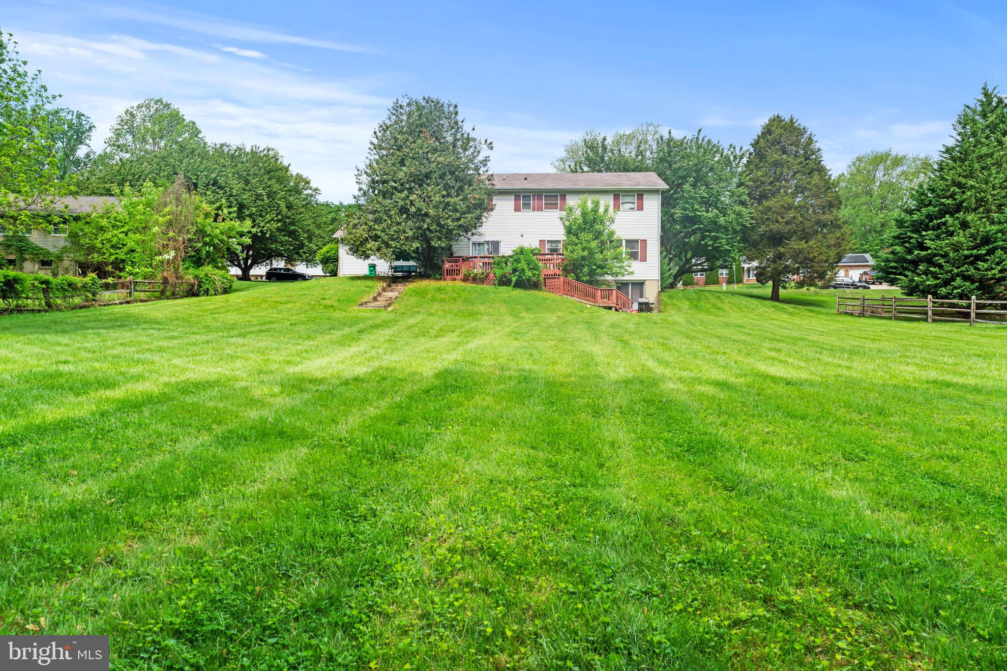 ROCHELLE MEADOWS - Residential