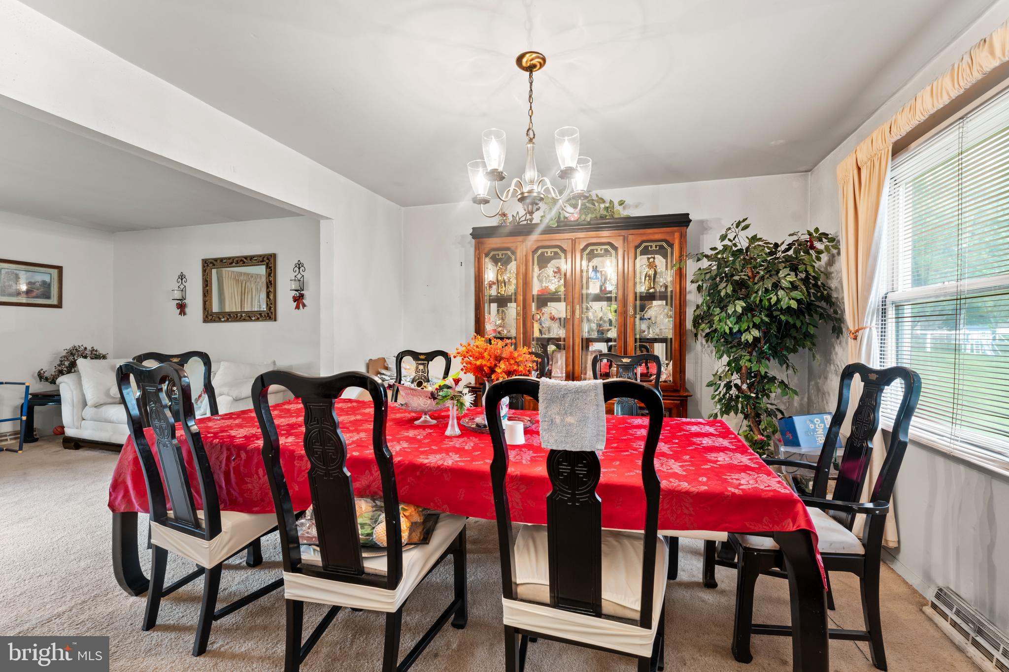 ROCHELLE MEADOWS - Residential