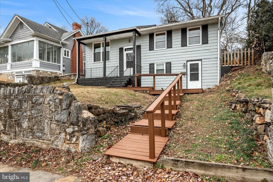 Comfortable living at this split-foyer home located in the heart of the City of Winchester. 
On the main level, you’ll find three bedrooms and a full bath. The lower level features a fourth bedroom plus a second full bath — ideal for guests, or a home office. Location is a standout. You’re just minutes from downtown dining, shopping, and community events, and enjoy easy access to schools, parks, and major commuter routes. Living here means you benefit from the vibrant spirit of Winchester—local festivals, historic charm.