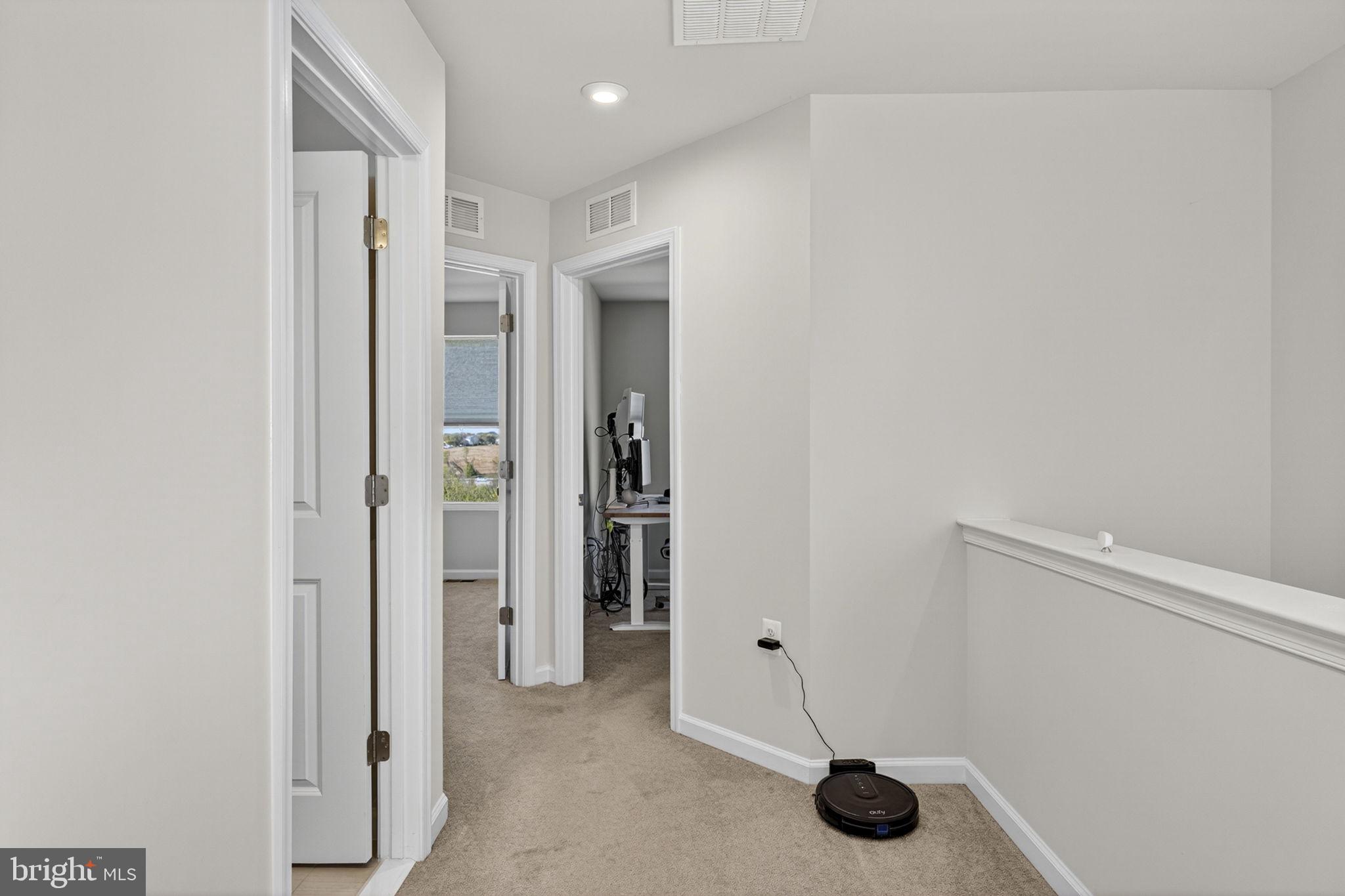 PRESIDENTS POINTE - Residential