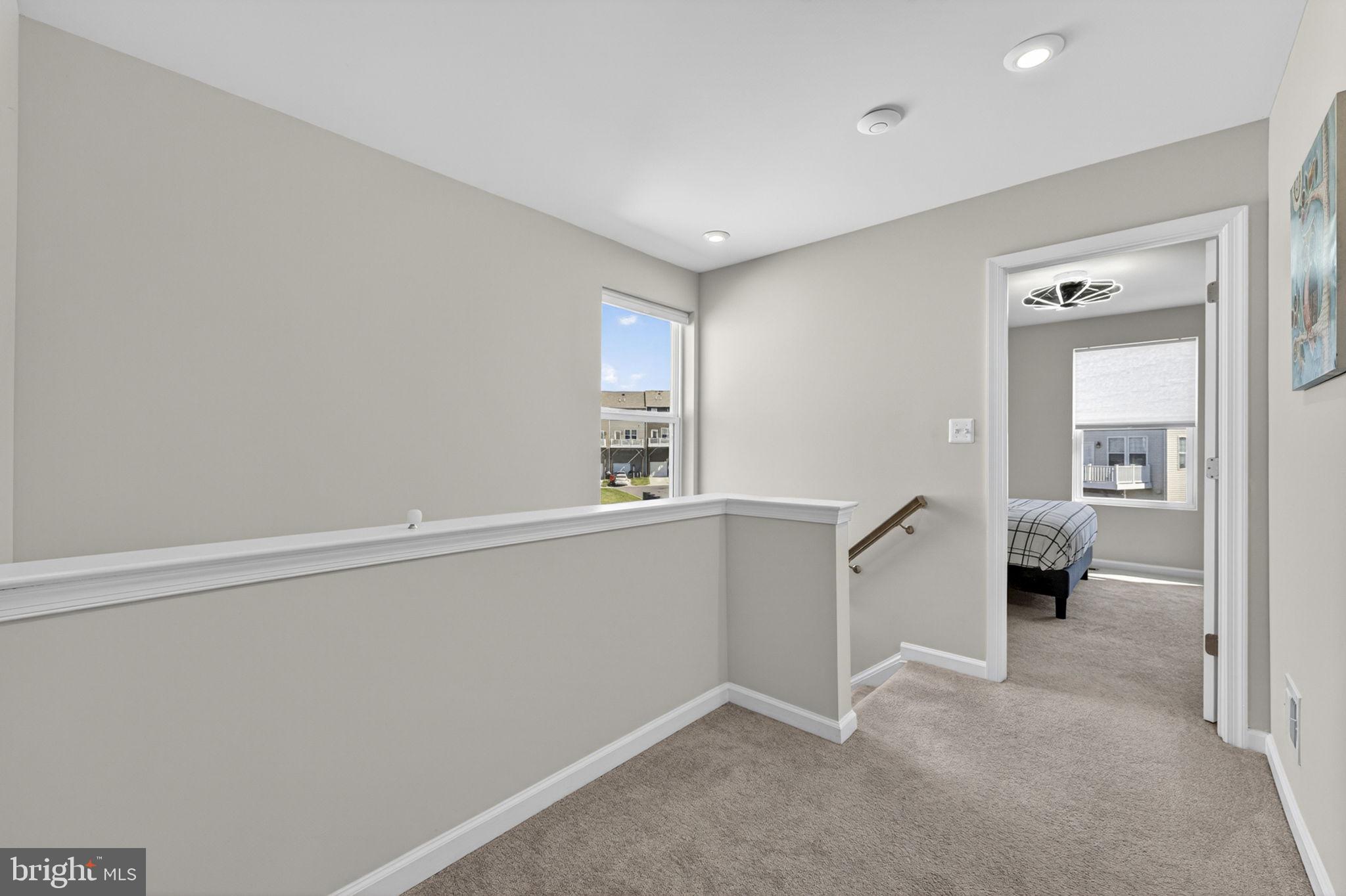 PRESIDENTS POINTE - Residential