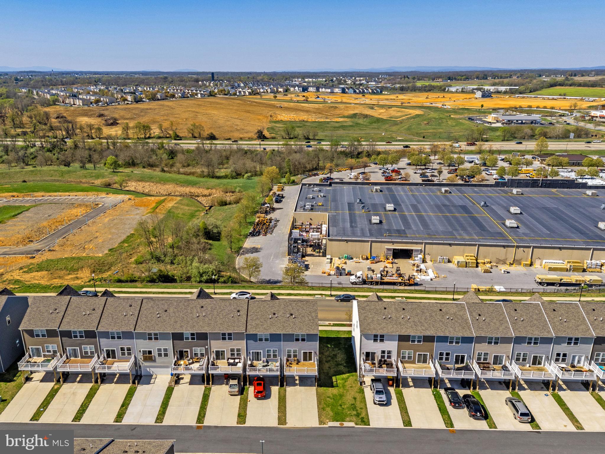 PRESIDENTS POINTE - Residential