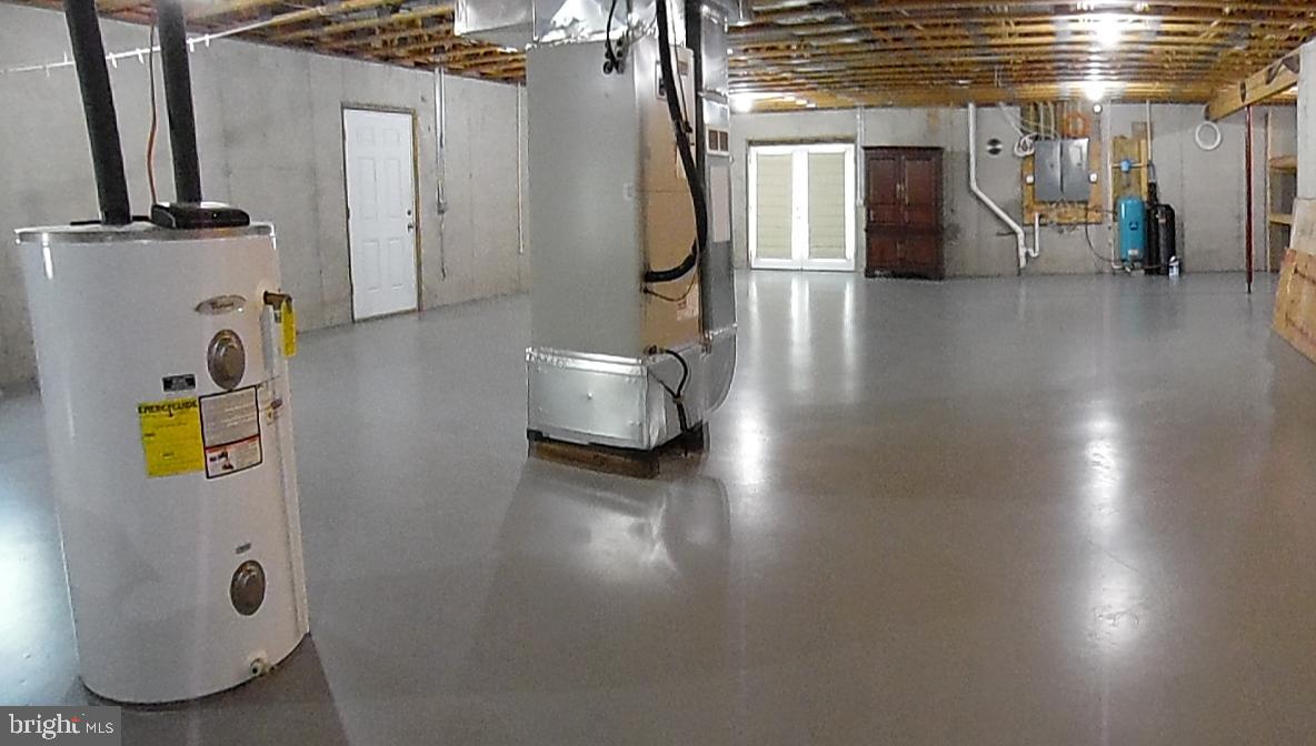 BATTLE CREEK FOREST - Residential