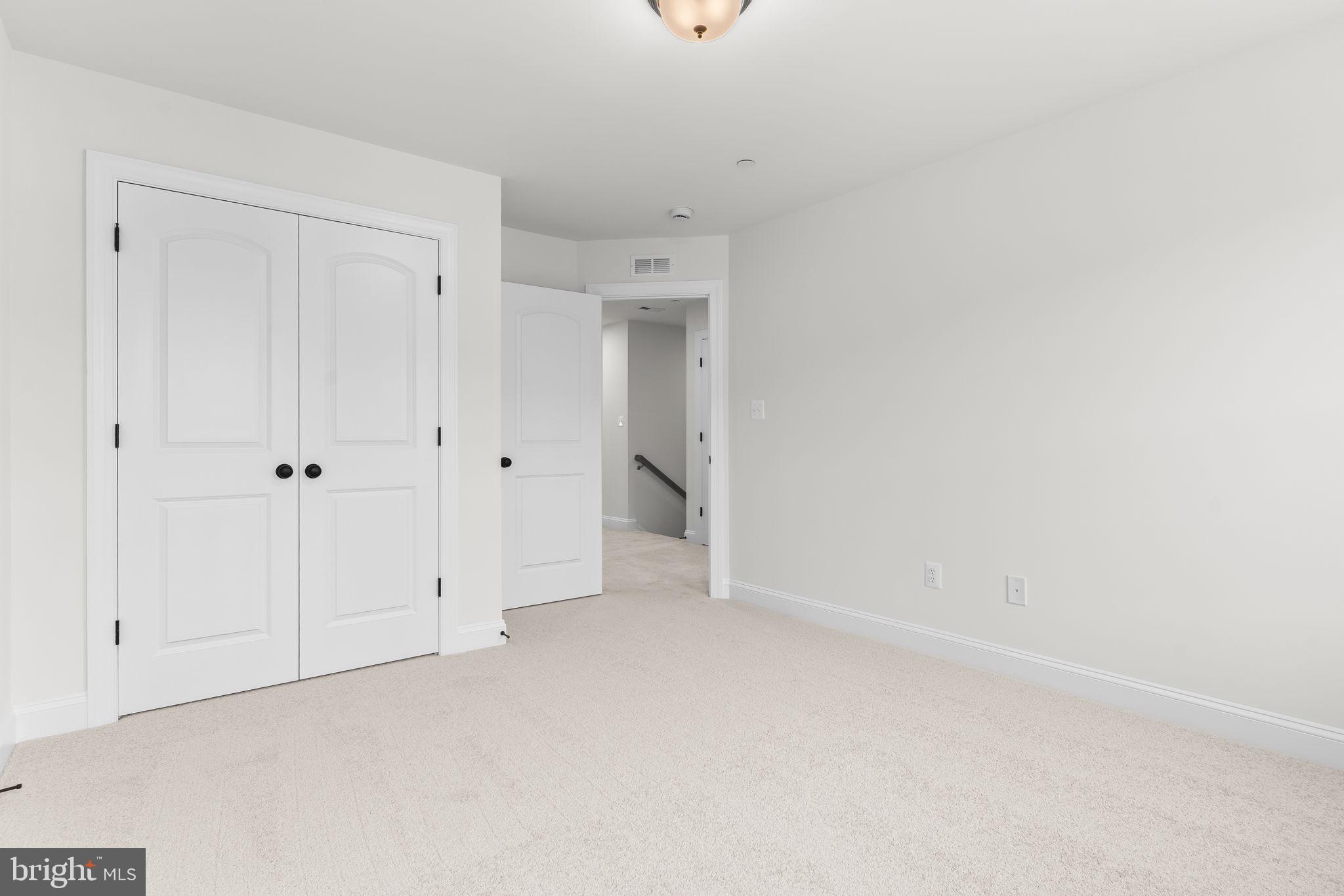 MEADOWS AT TOWN RUN II - Residential