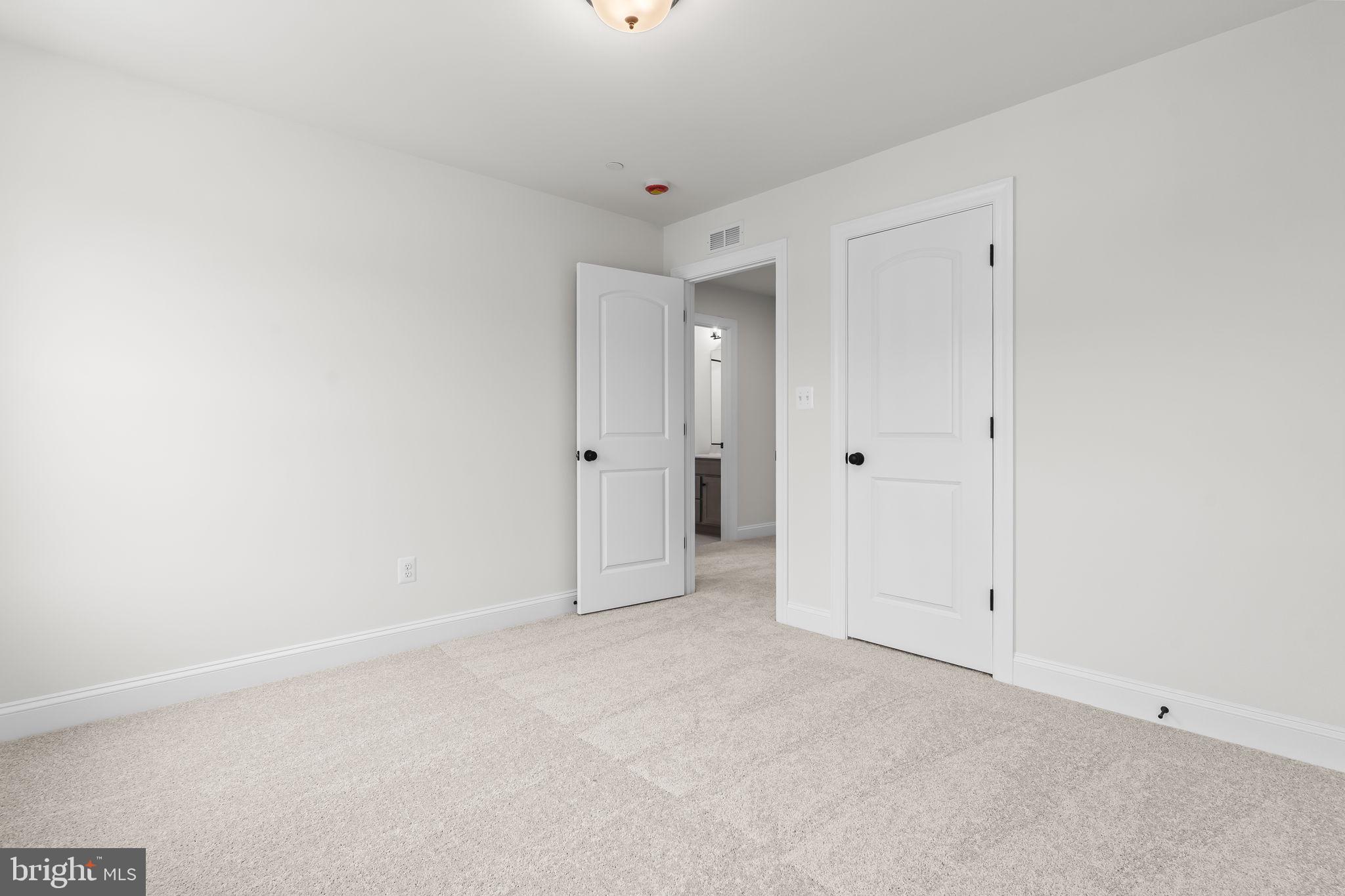 MEADOWS AT TOWN RUN II - Residential