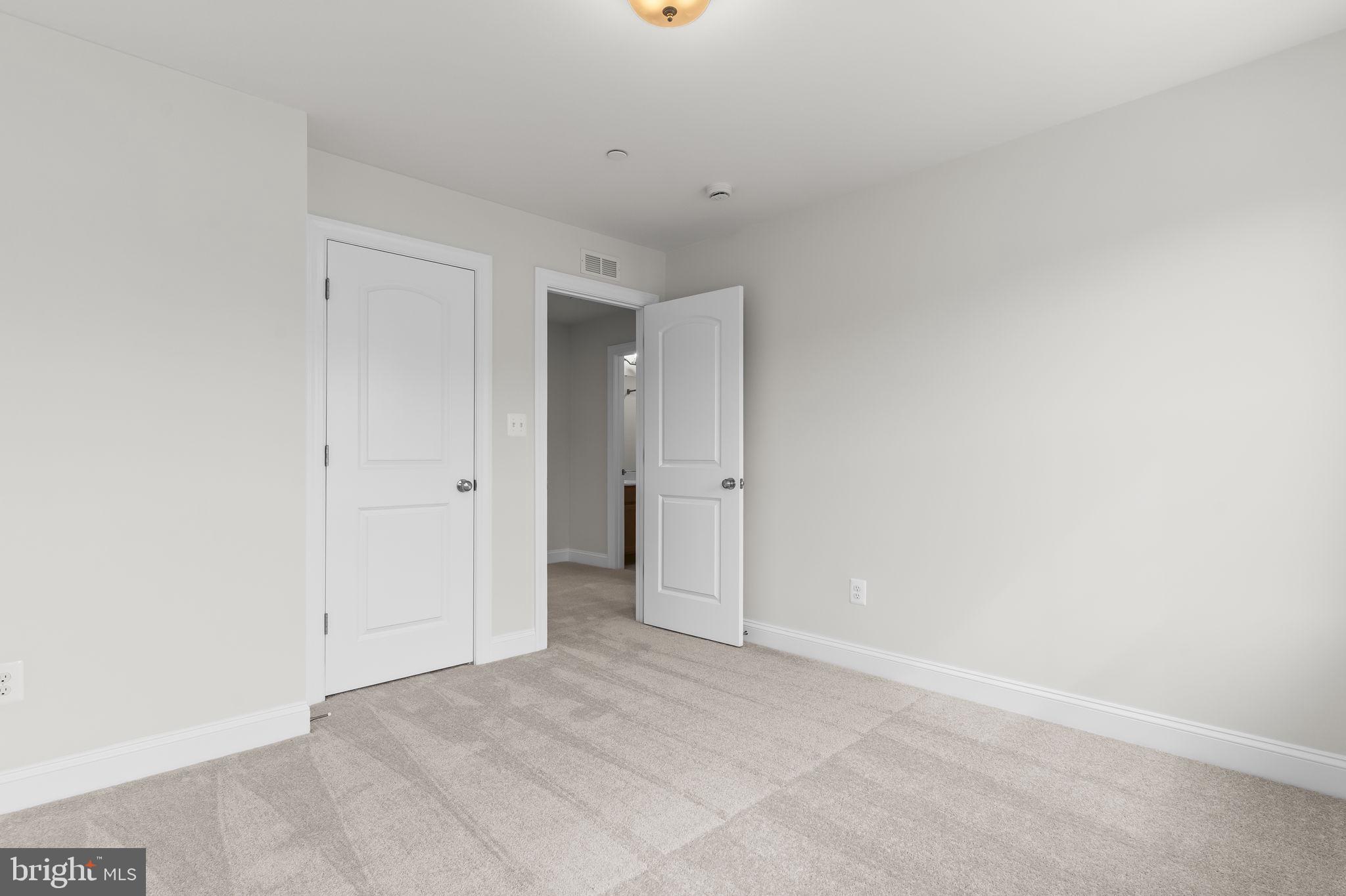 MEADOWS AT TOWN RUN II - Residential