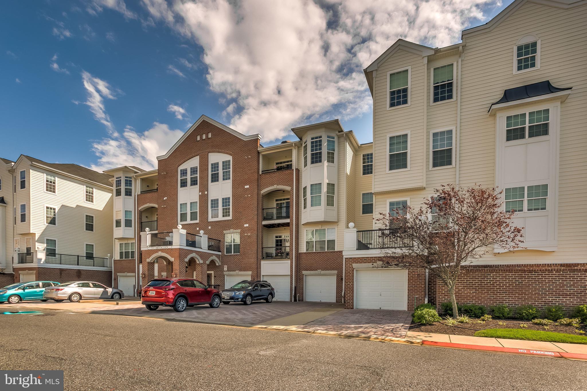 MAPLECREST - Residential