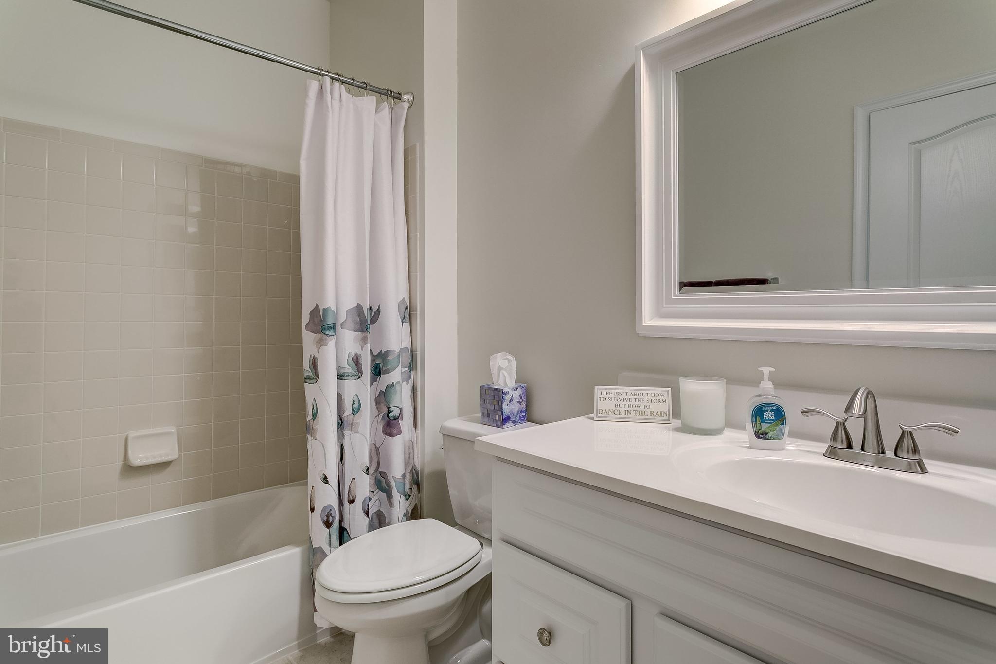 MAPLECREST - Residential