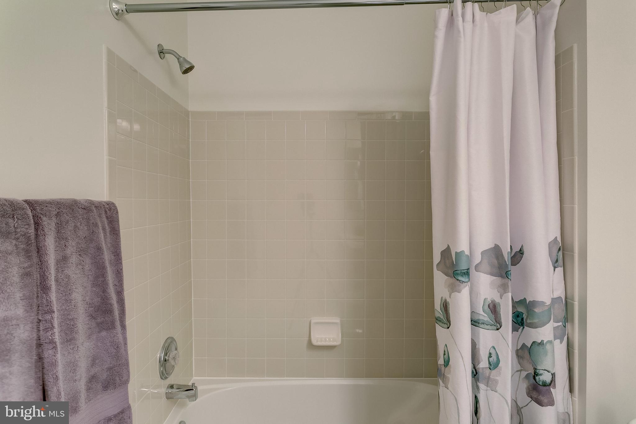 MAPLECREST - Residential