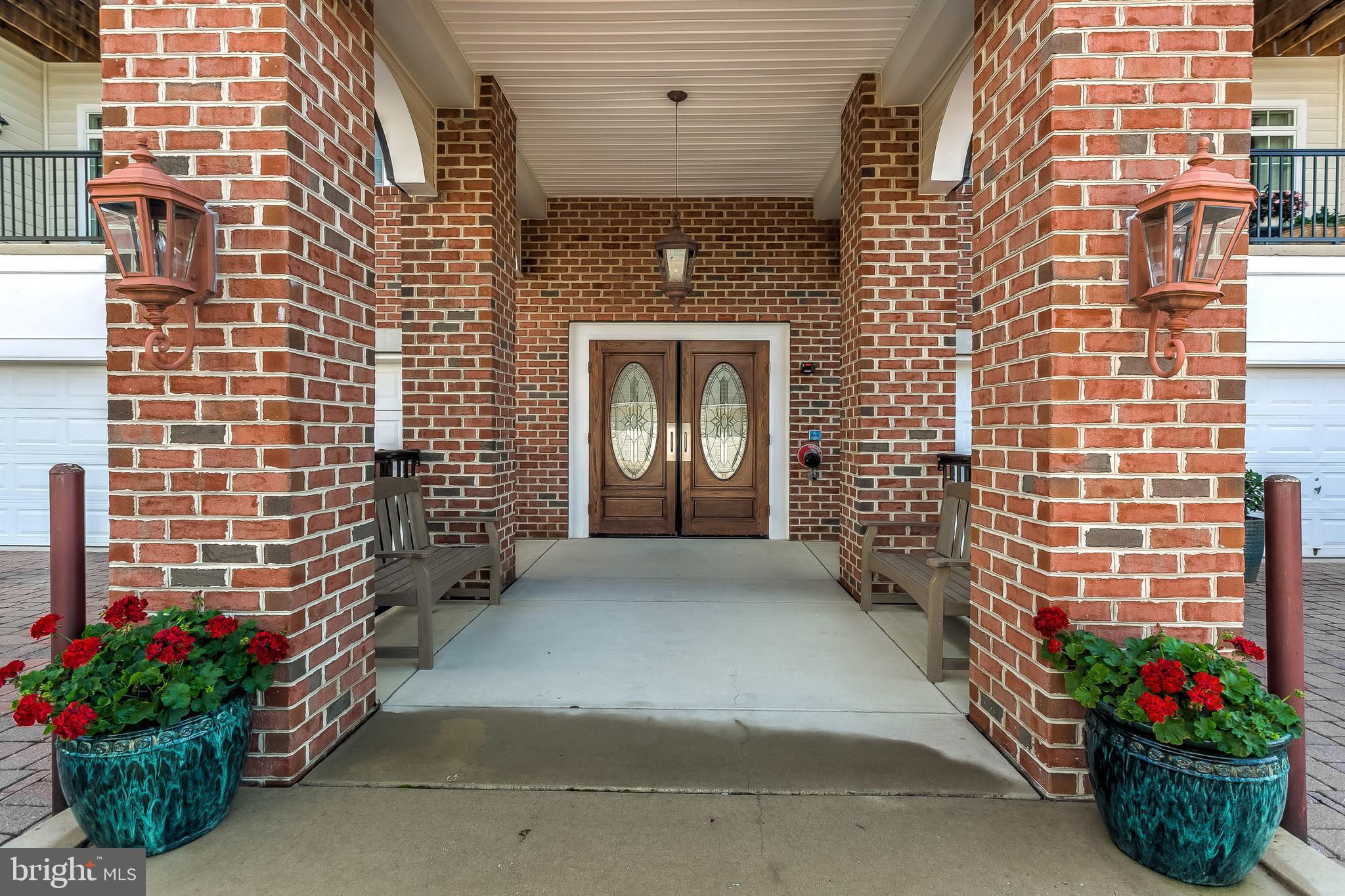 MAPLECREST - Residential