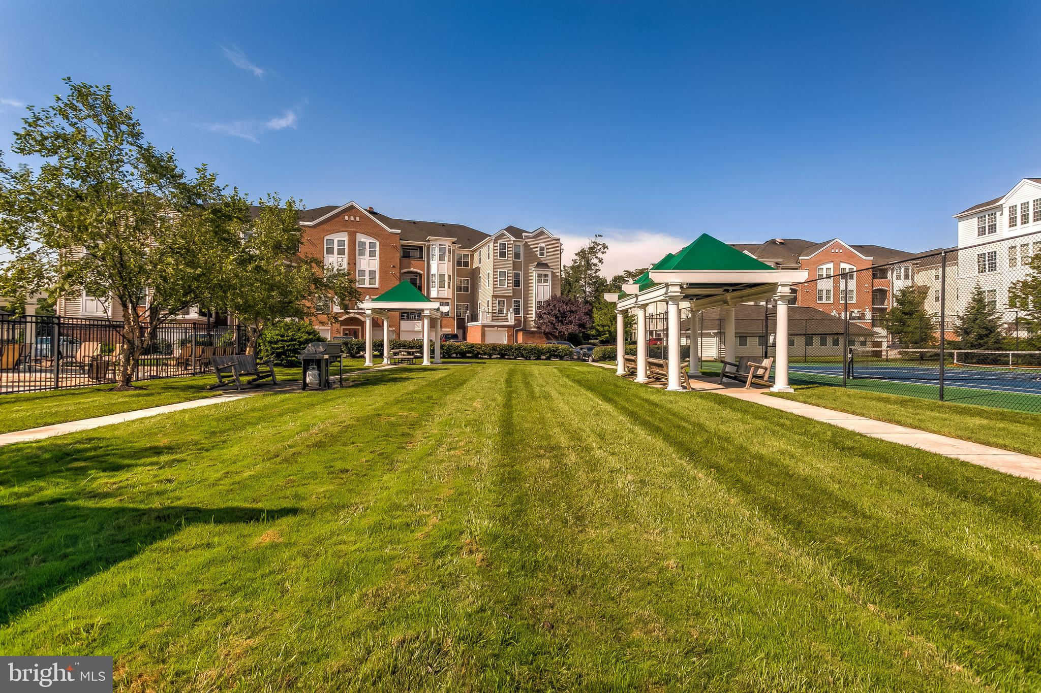 MAPLECREST - Residential