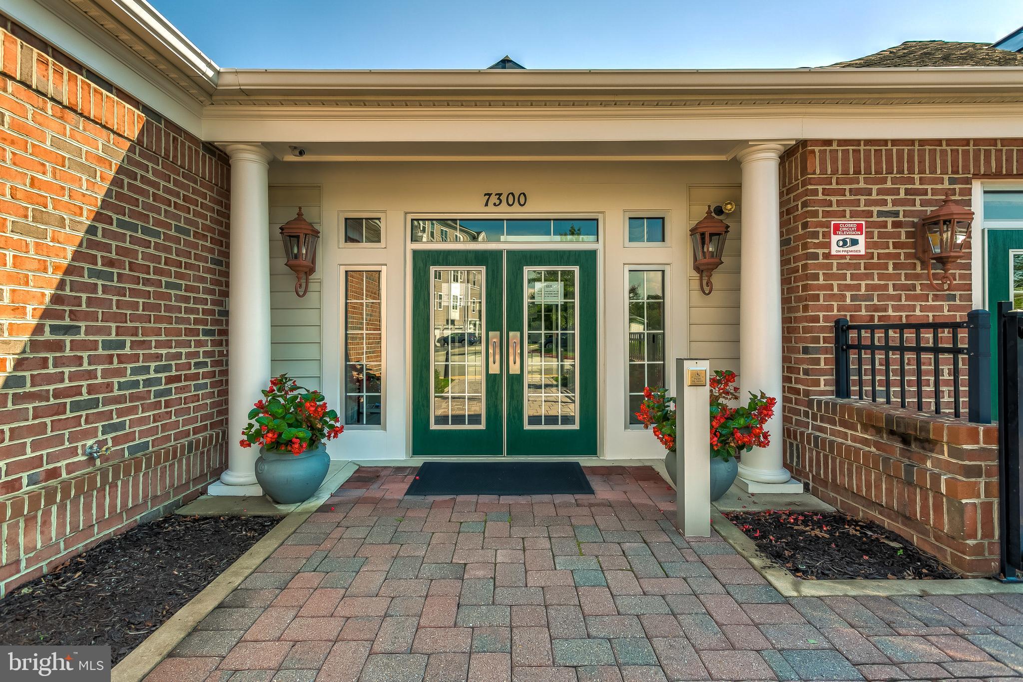 MAPLECREST - Residential