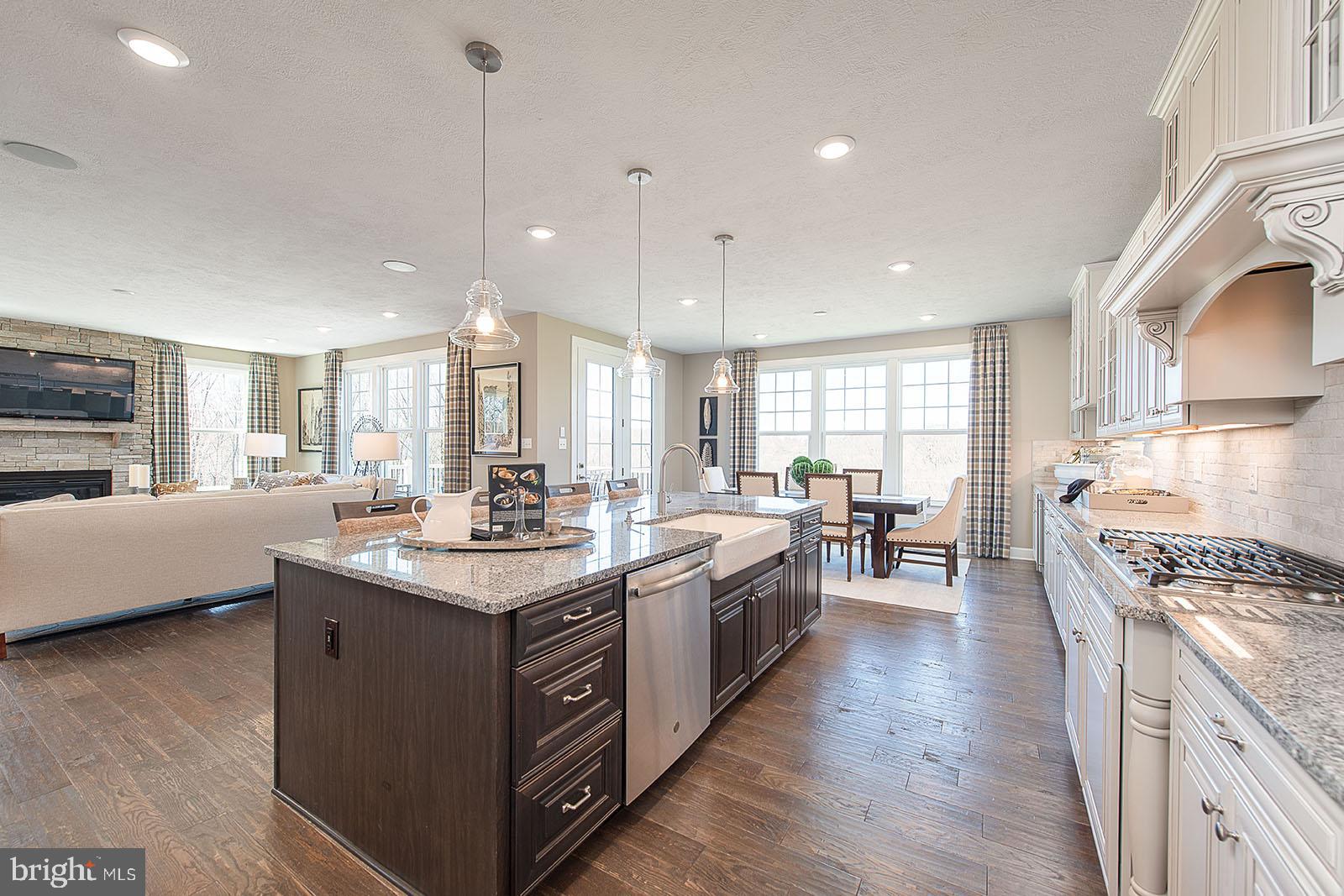 WESTMOUNT - Residential