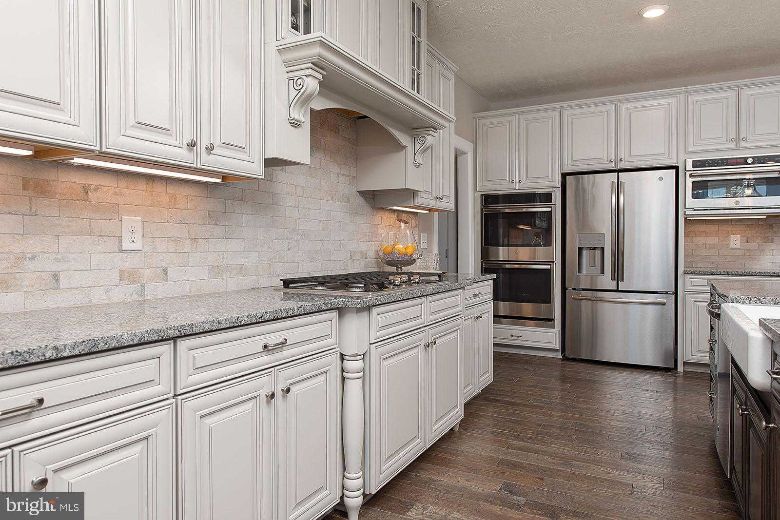 WESTMOUNT - Residential