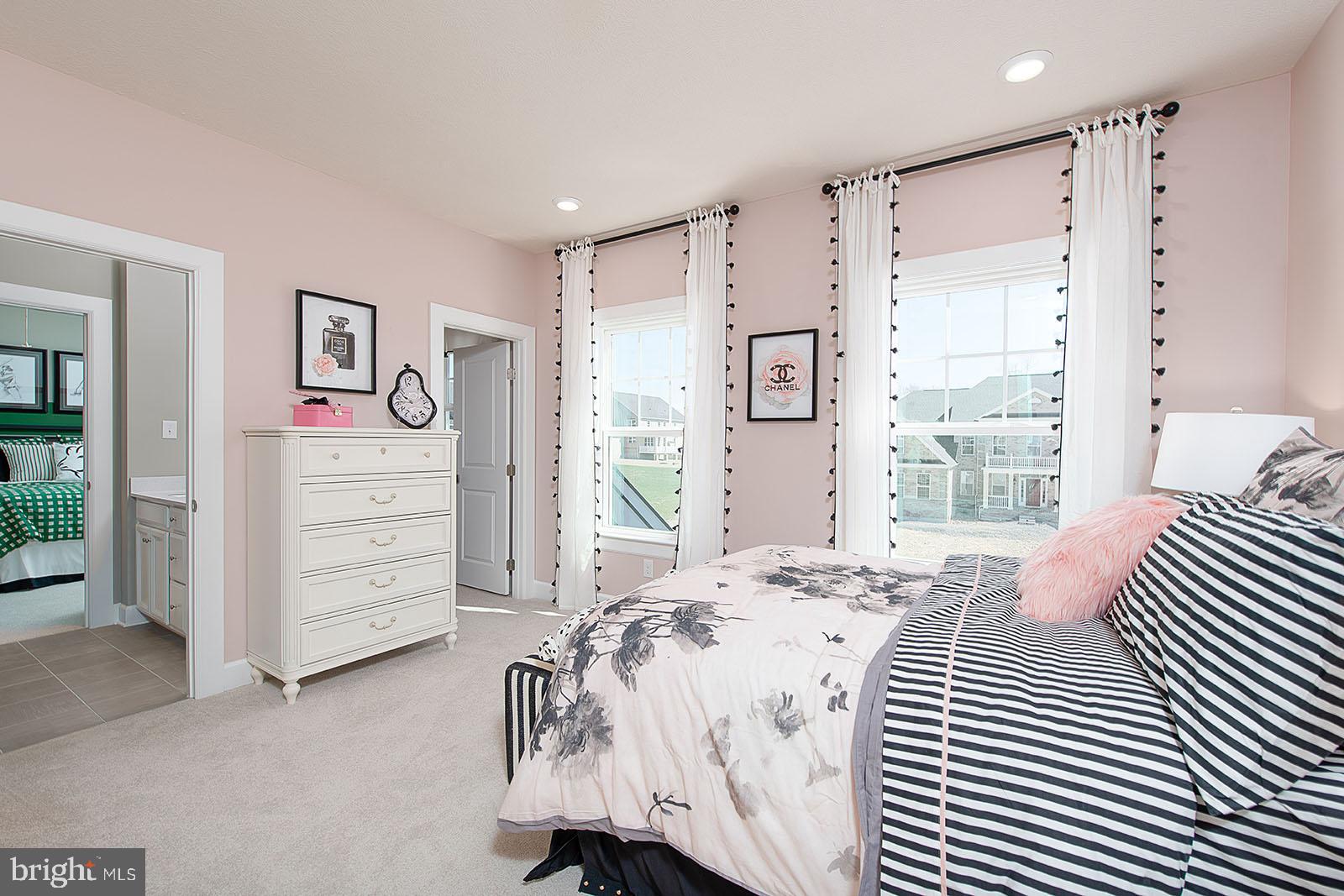 WESTMOUNT - Residential