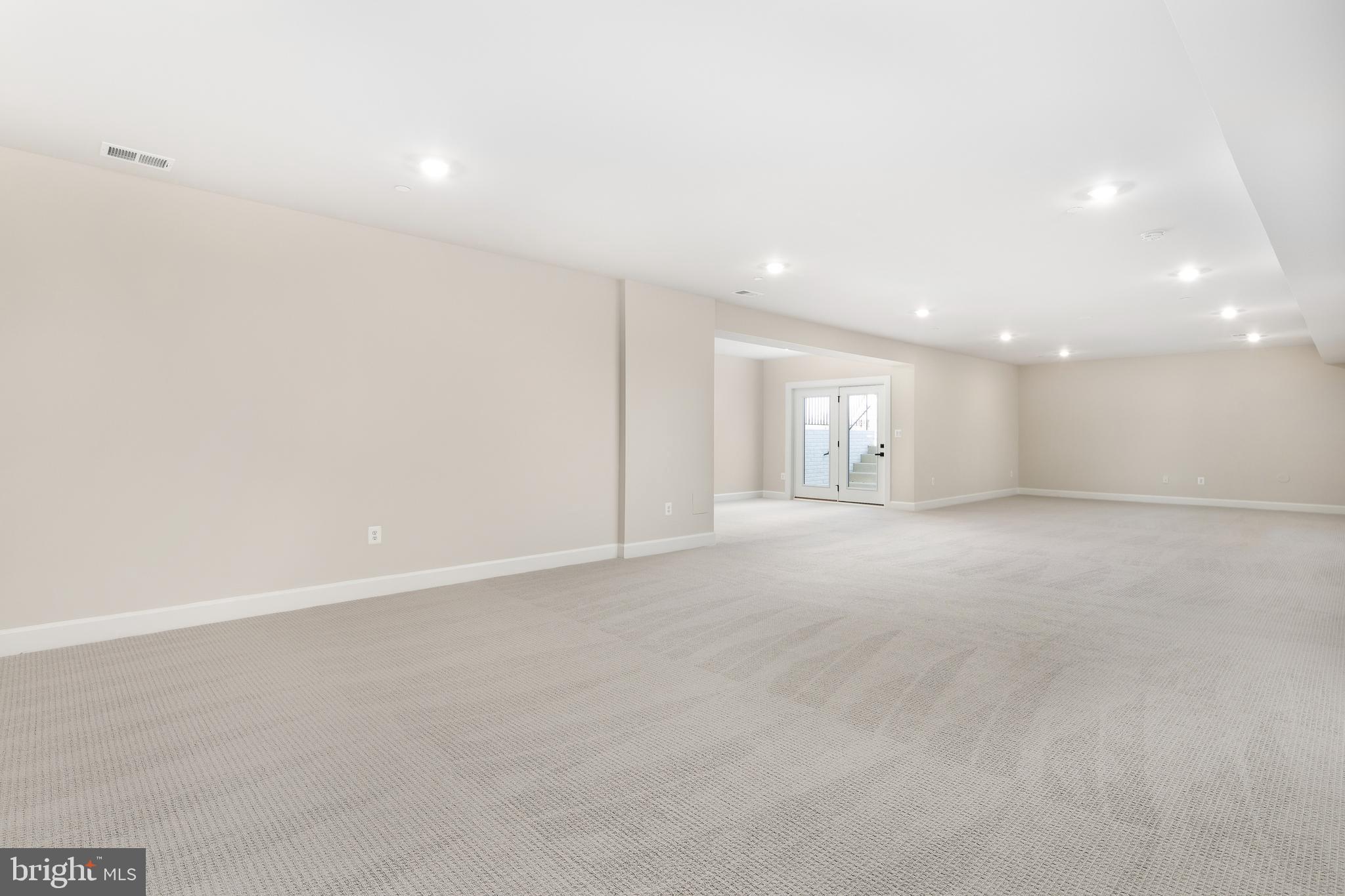 WESTMOUNT - Residential