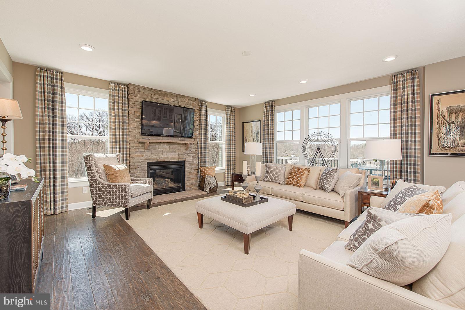 WESTMOUNT - Residential