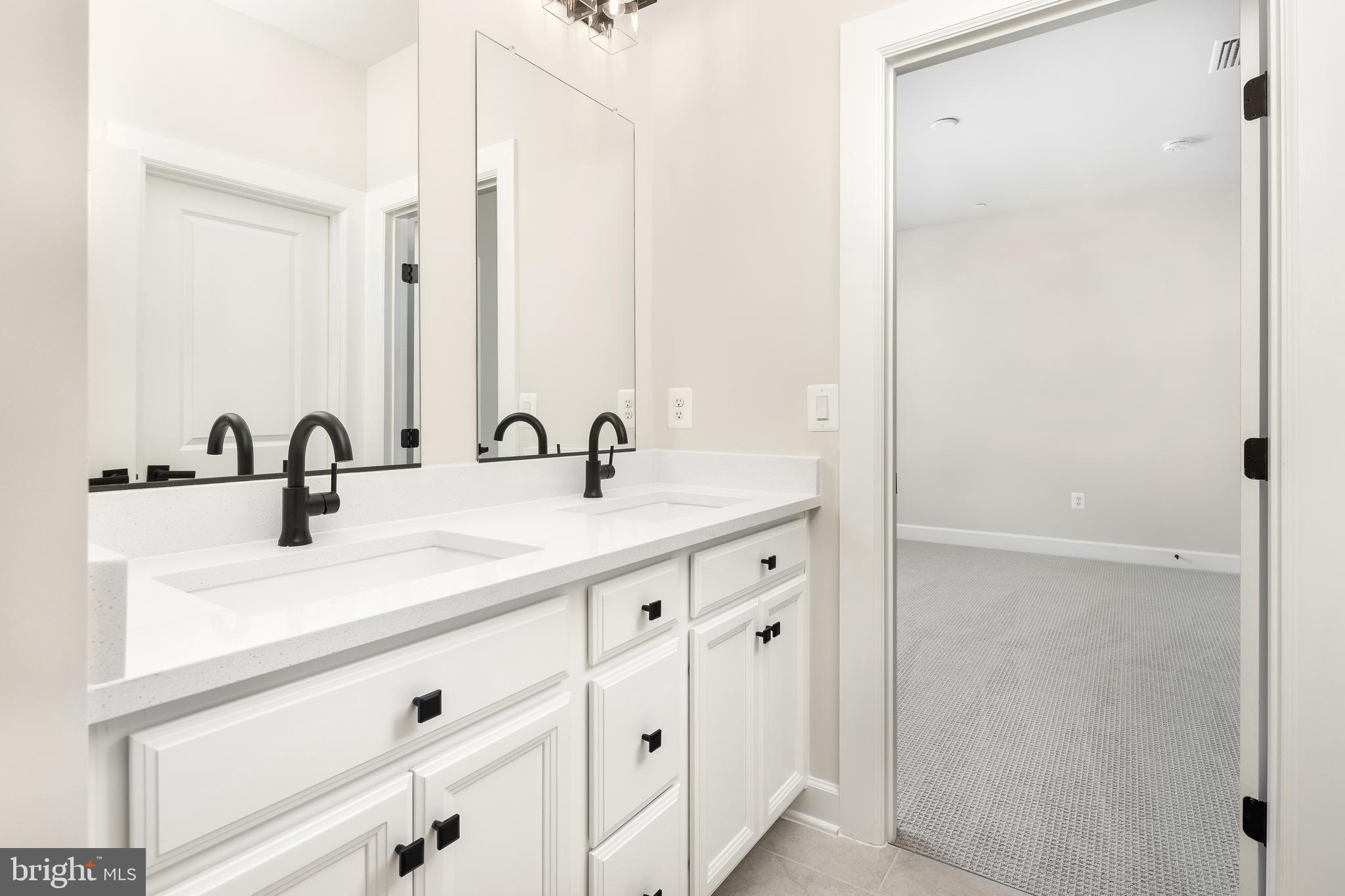 WESTMOUNT - Residential