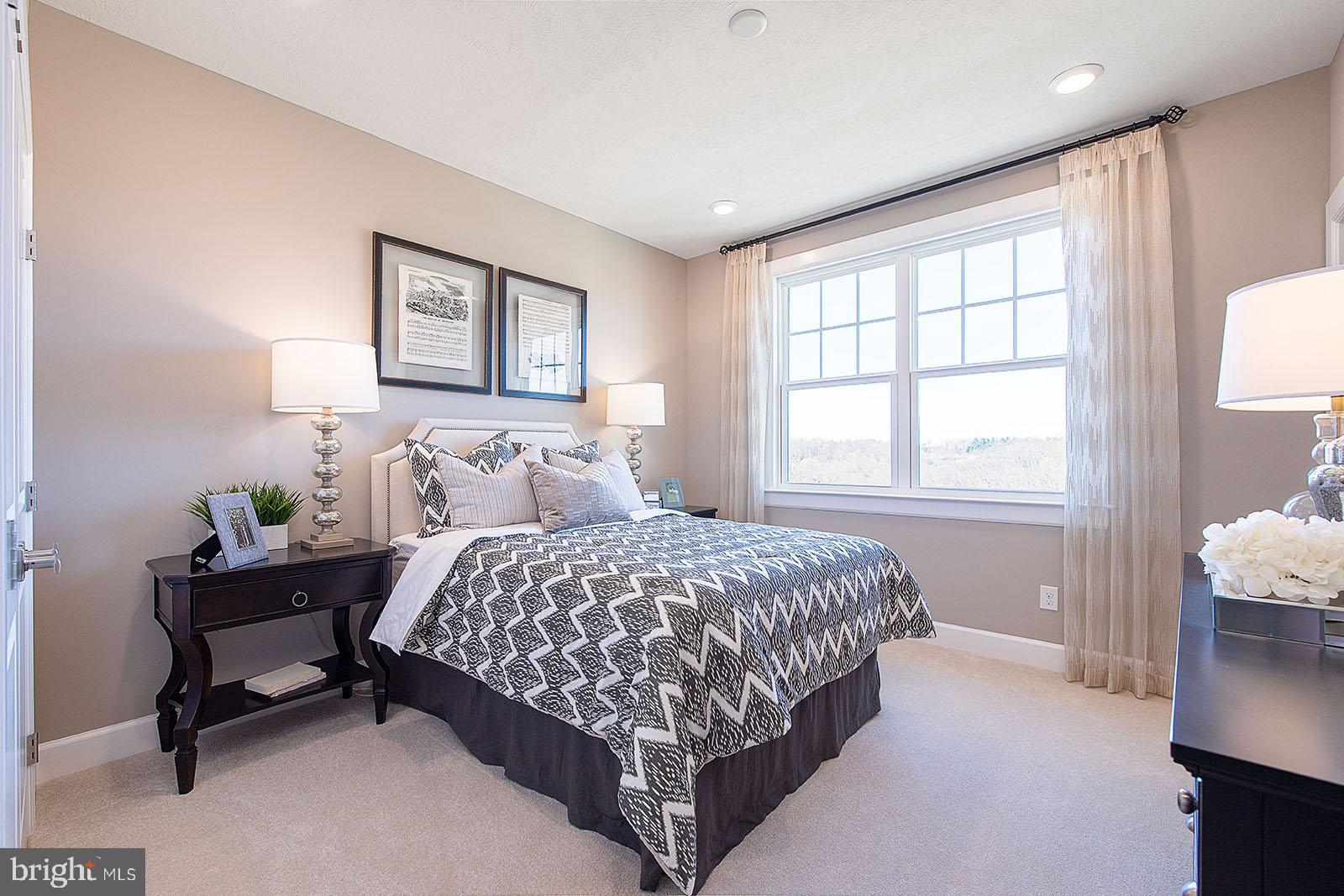 WESTMOUNT - Residential