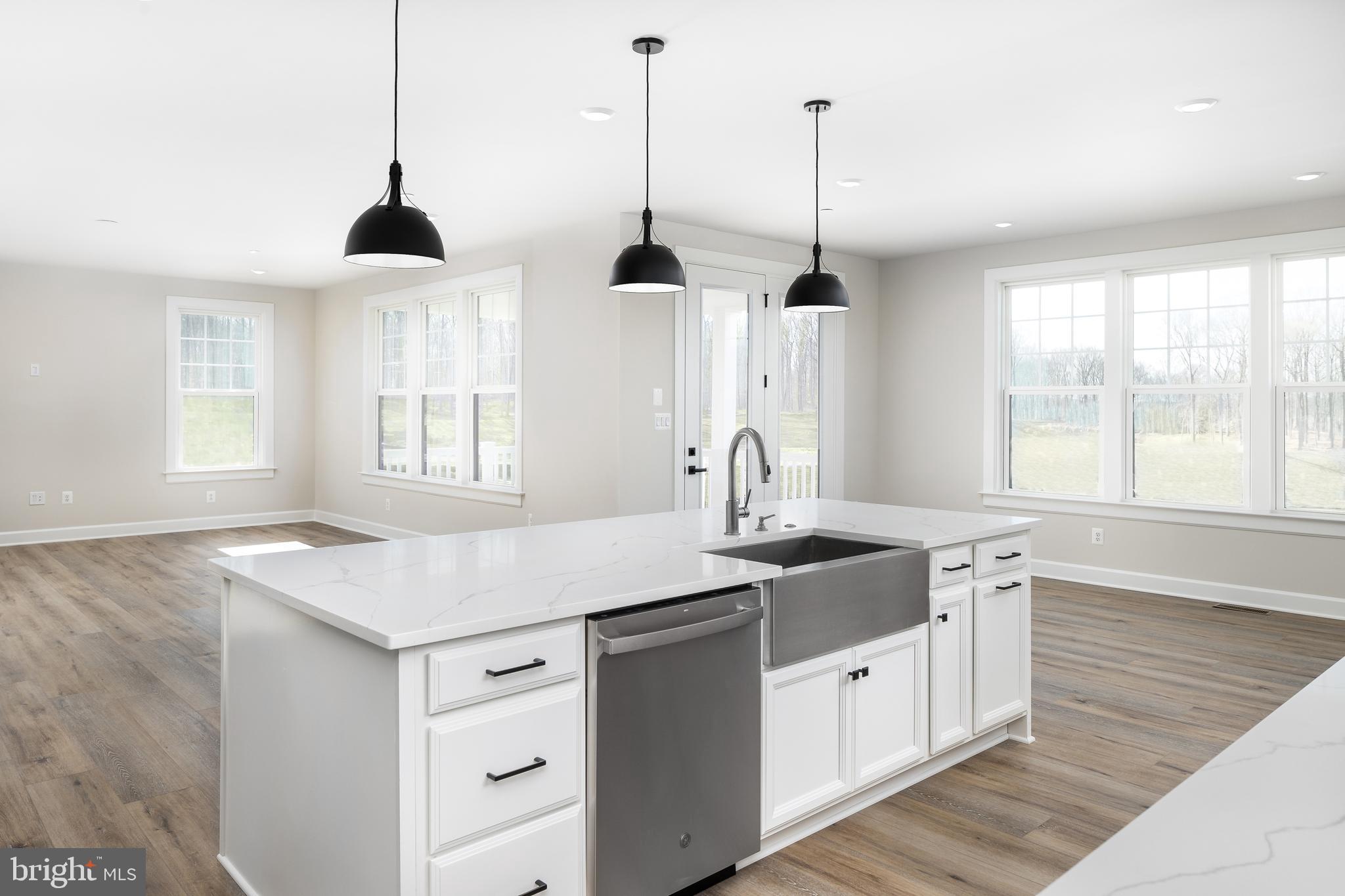 WESTMOUNT - Residential