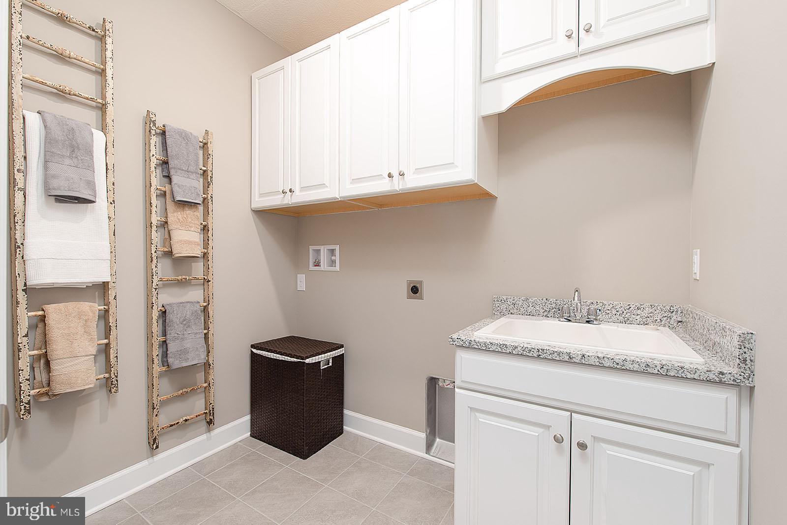 WESTMOUNT - Residential