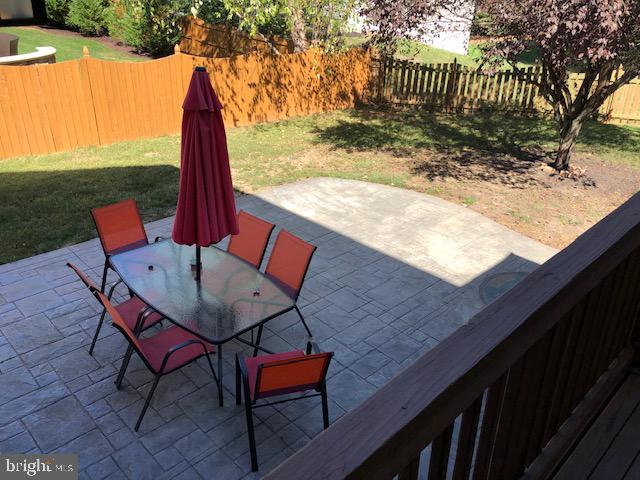 HAMPTON OAKS - Residential Lease