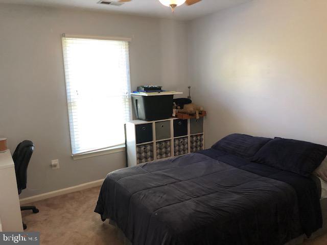 HAMPTON OAKS - Residential Lease