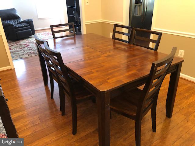 HAMPTON OAKS - Residential Lease