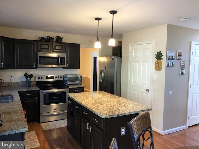 HAMPTON OAKS - Residential Lease