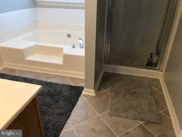 HAMPTON OAKS - Residential Lease