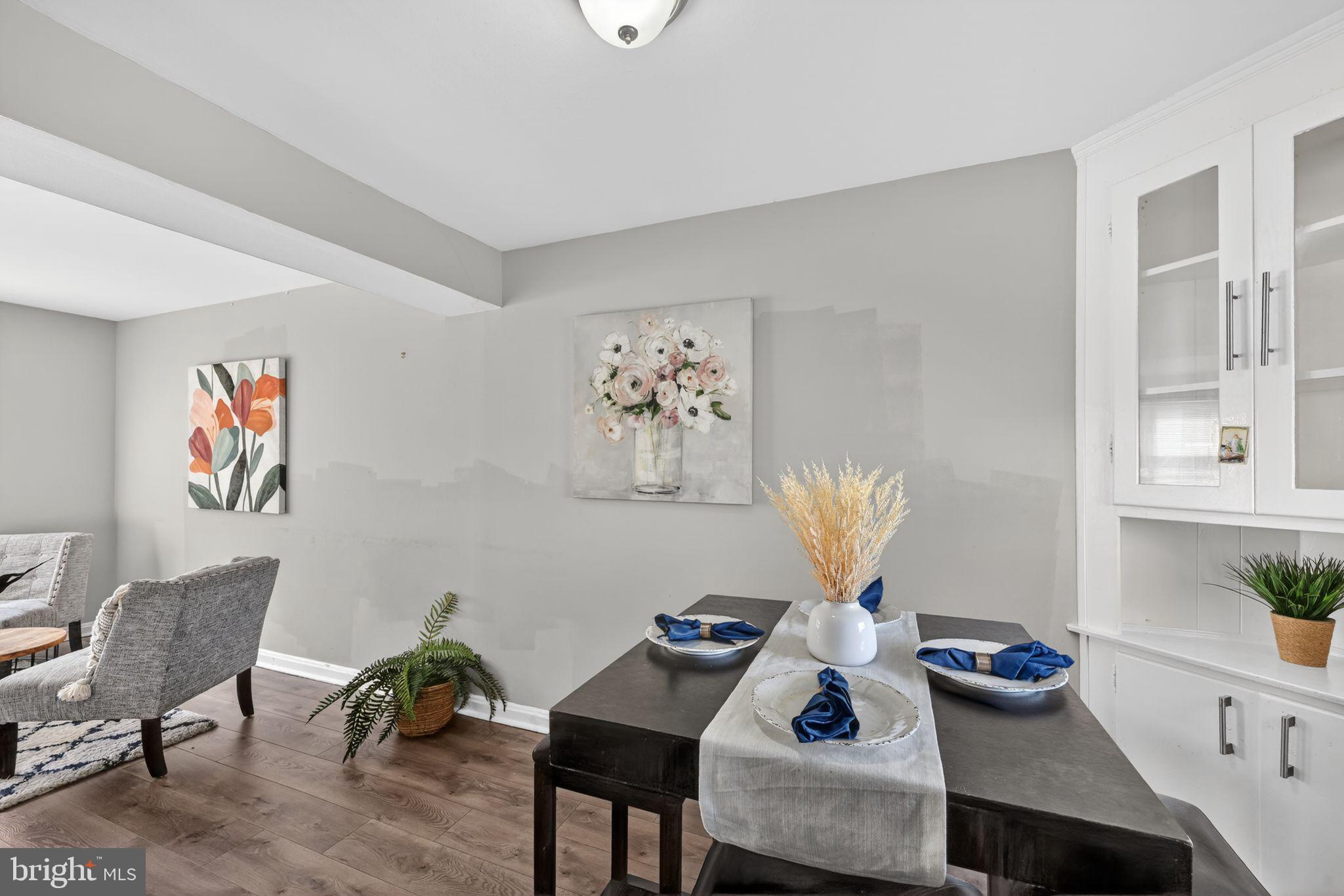 IVERSON MEWS CONDOMINIUM - Residential