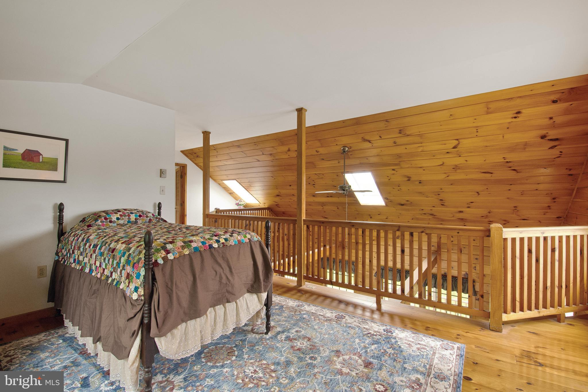 DEALE BEACH - Residential