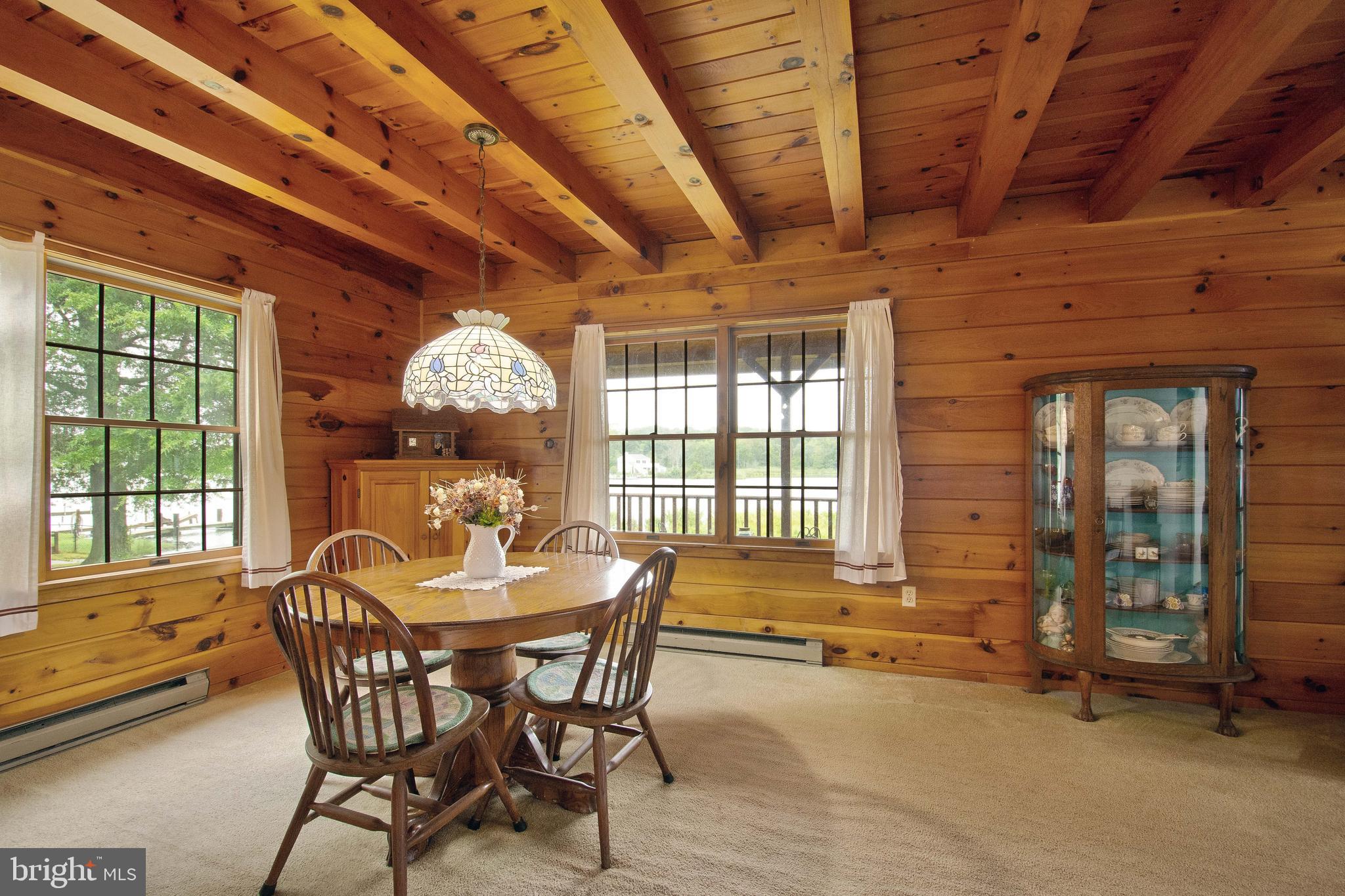 DEALE BEACH - Residential