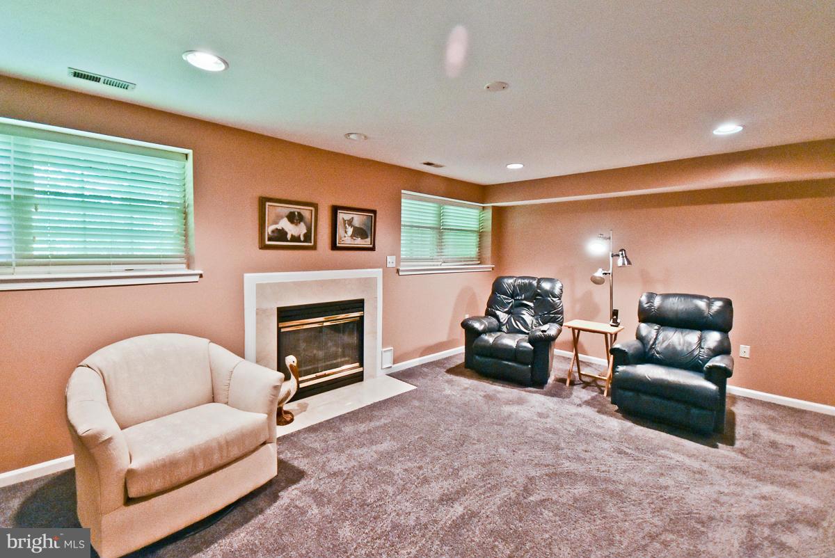 FAIRWAYS AT WALDEN - Residential