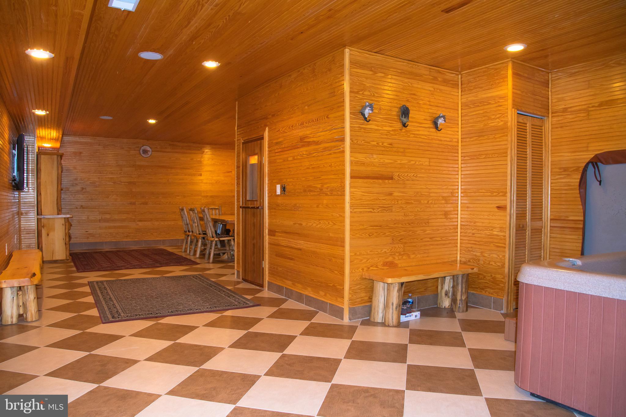 INDIAN MOUNTAIN LAKES - Residential