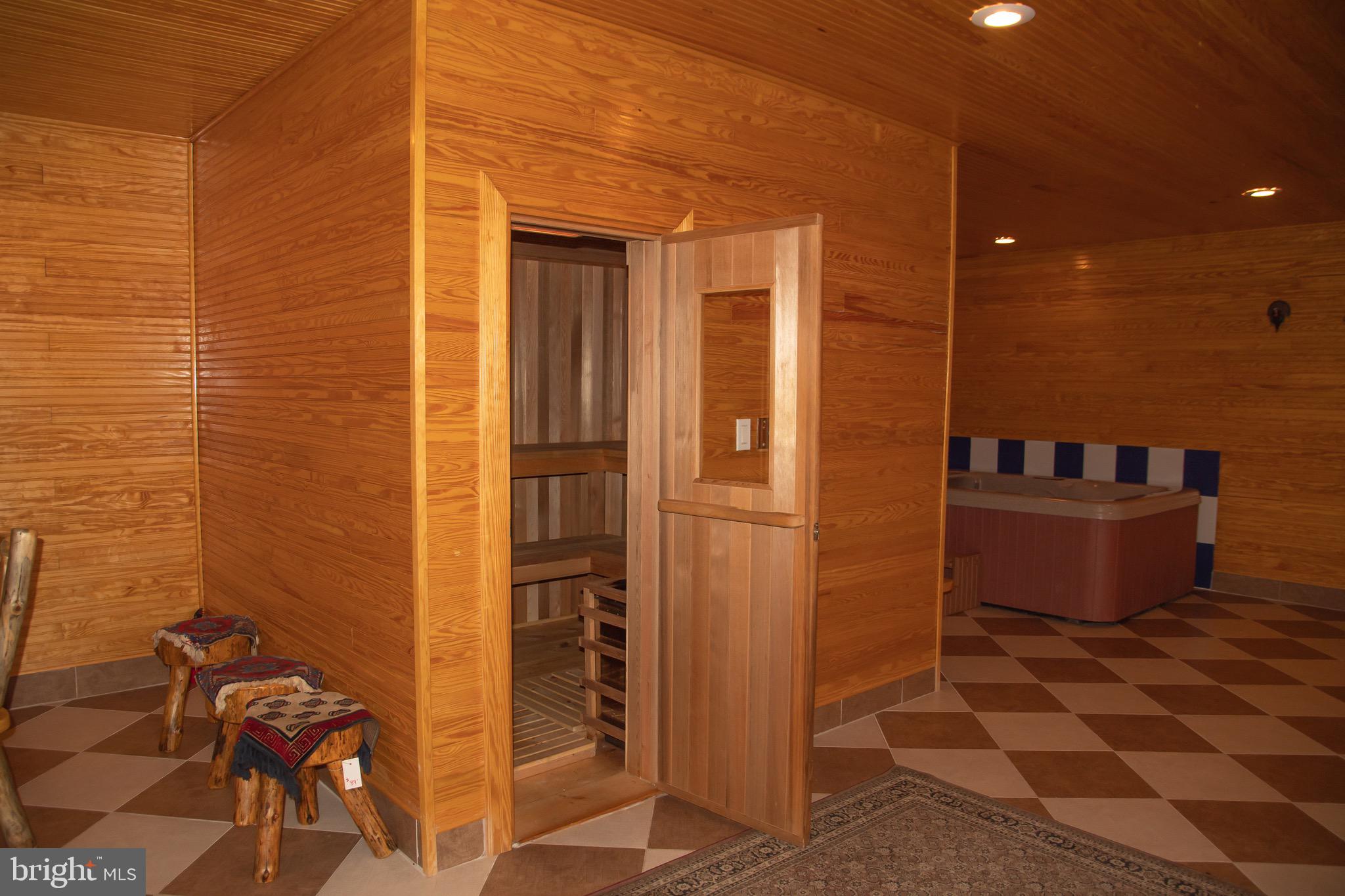 INDIAN MOUNTAIN LAKES - Residential