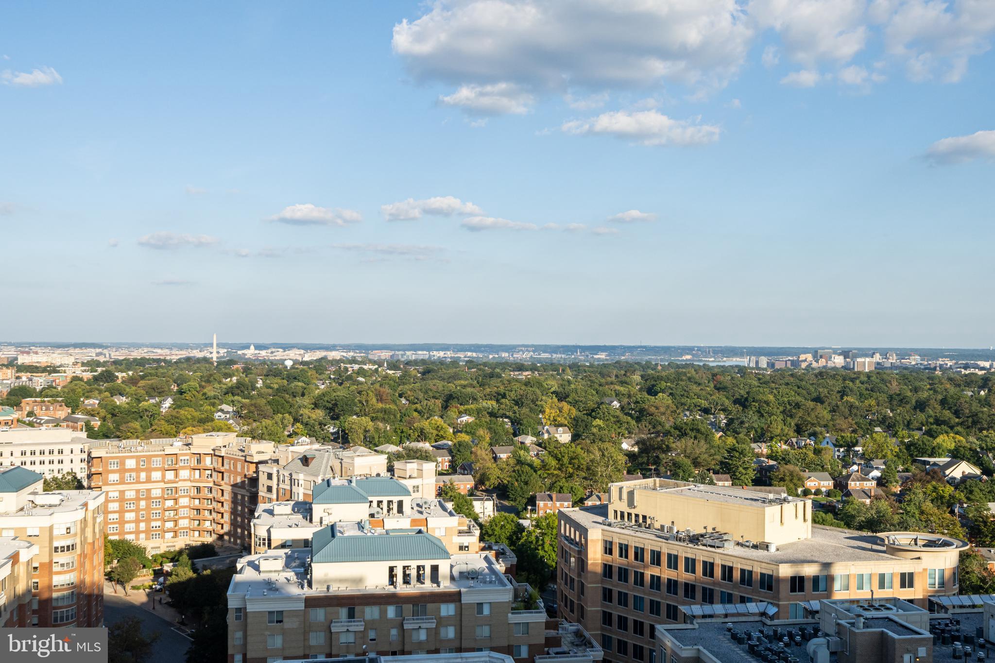 RESIDENCES AT LIBERTY CENTER - Residential