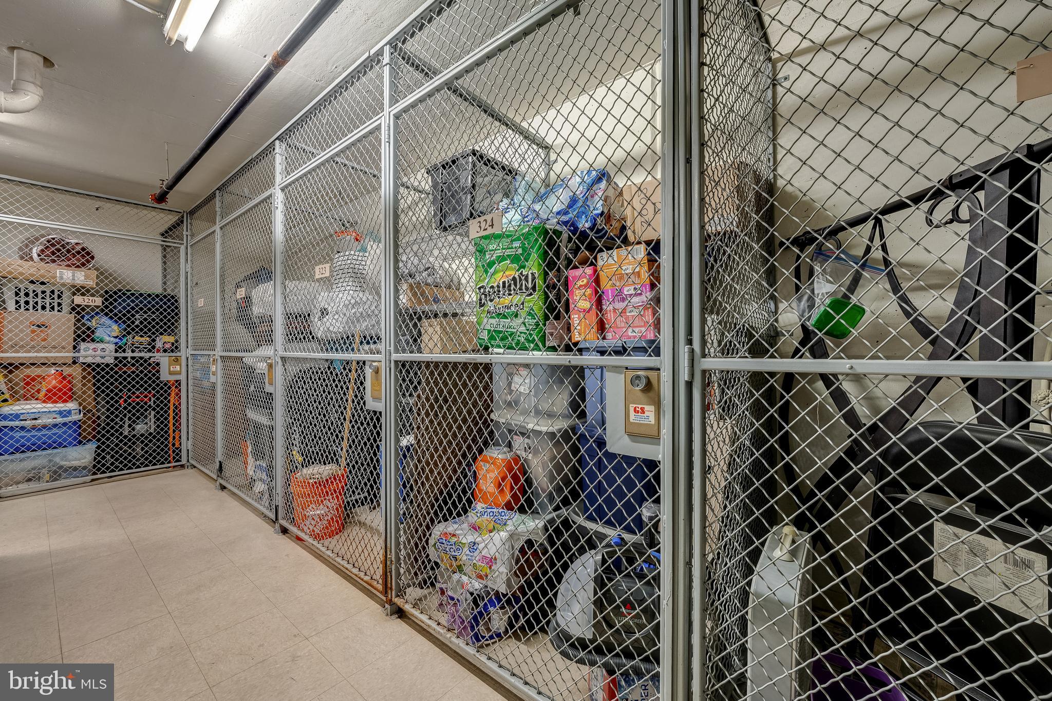 RESIDENCES AT LIBERTY CENTER - Residential