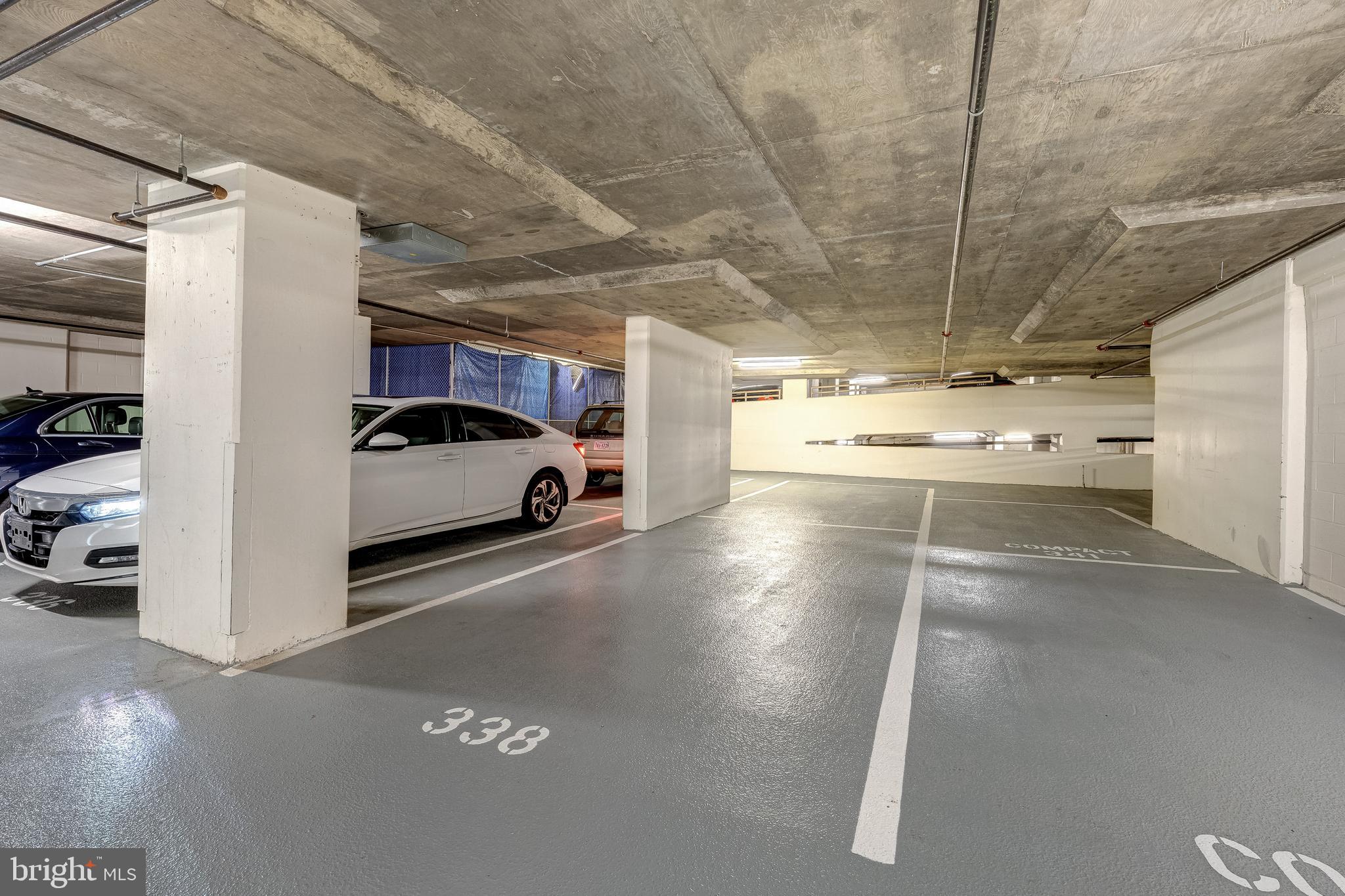 RESIDENCES AT LIBERTY CENTER - Residential