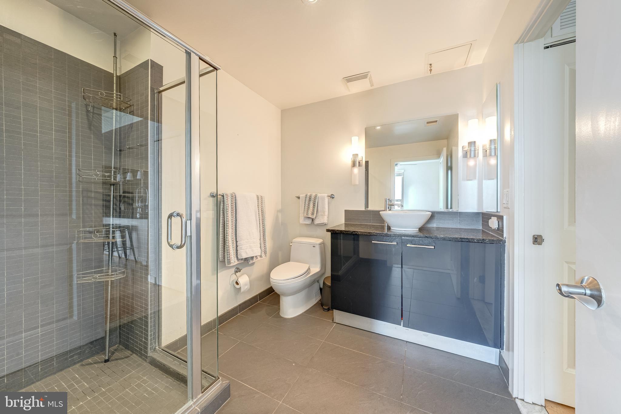 RESIDENCES AT LIBERTY CENTER - Residential