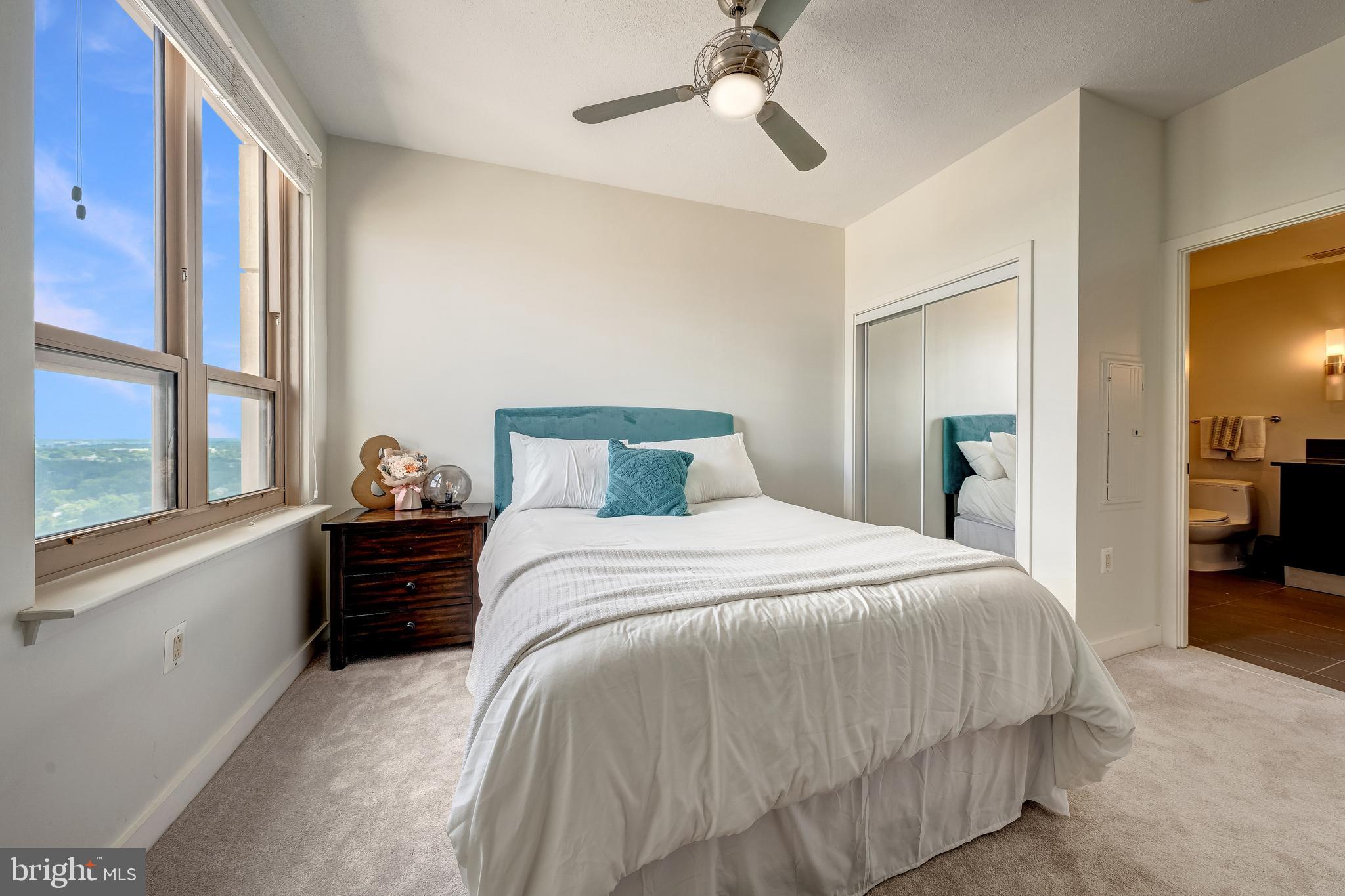 RESIDENCES AT LIBERTY CENTER - Residential