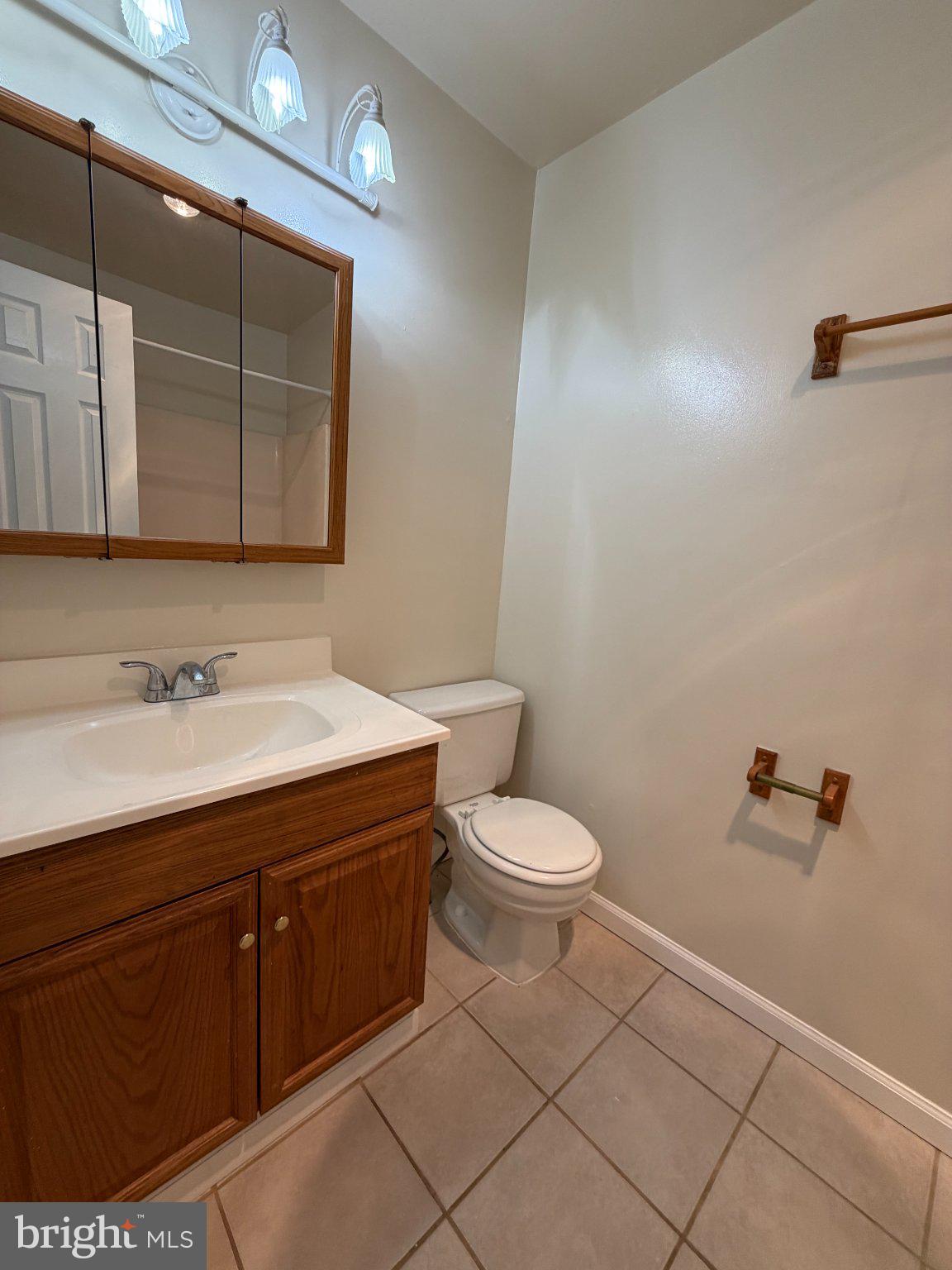 WHITPAIN HILLS - Residential