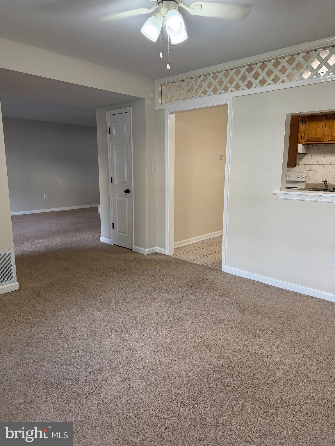 WHITPAIN HILLS - Residential