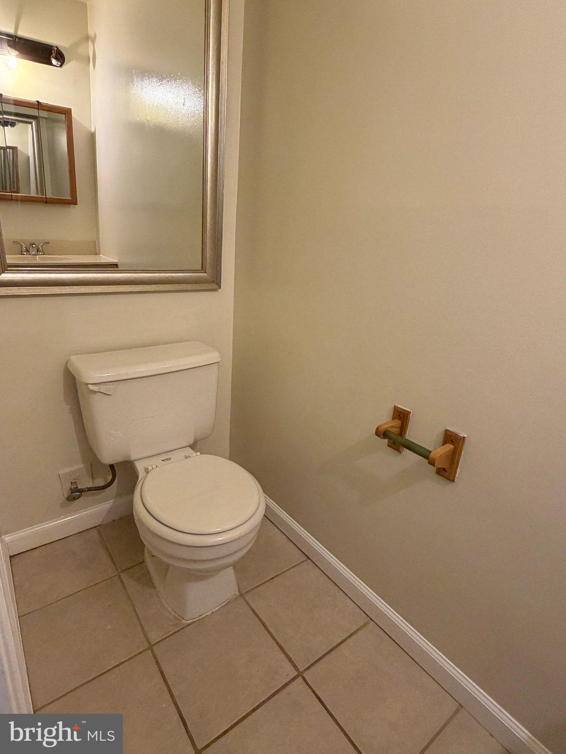 WHITPAIN HILLS - Residential