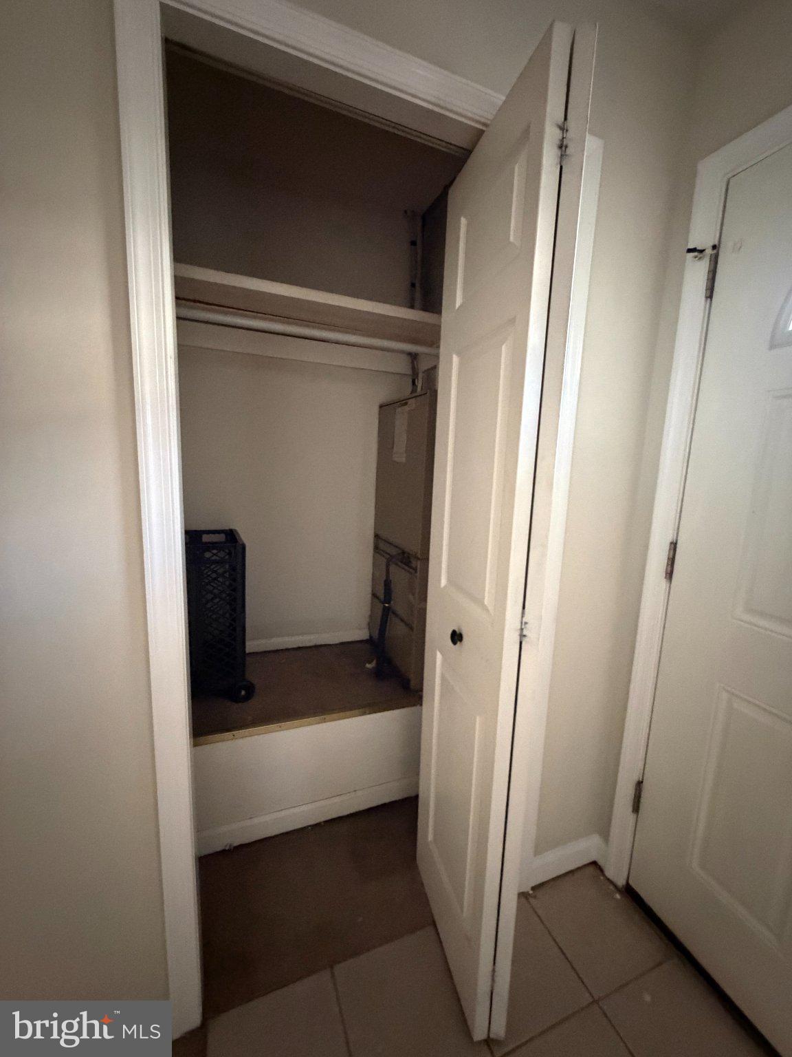 WHITPAIN HILLS - Residential