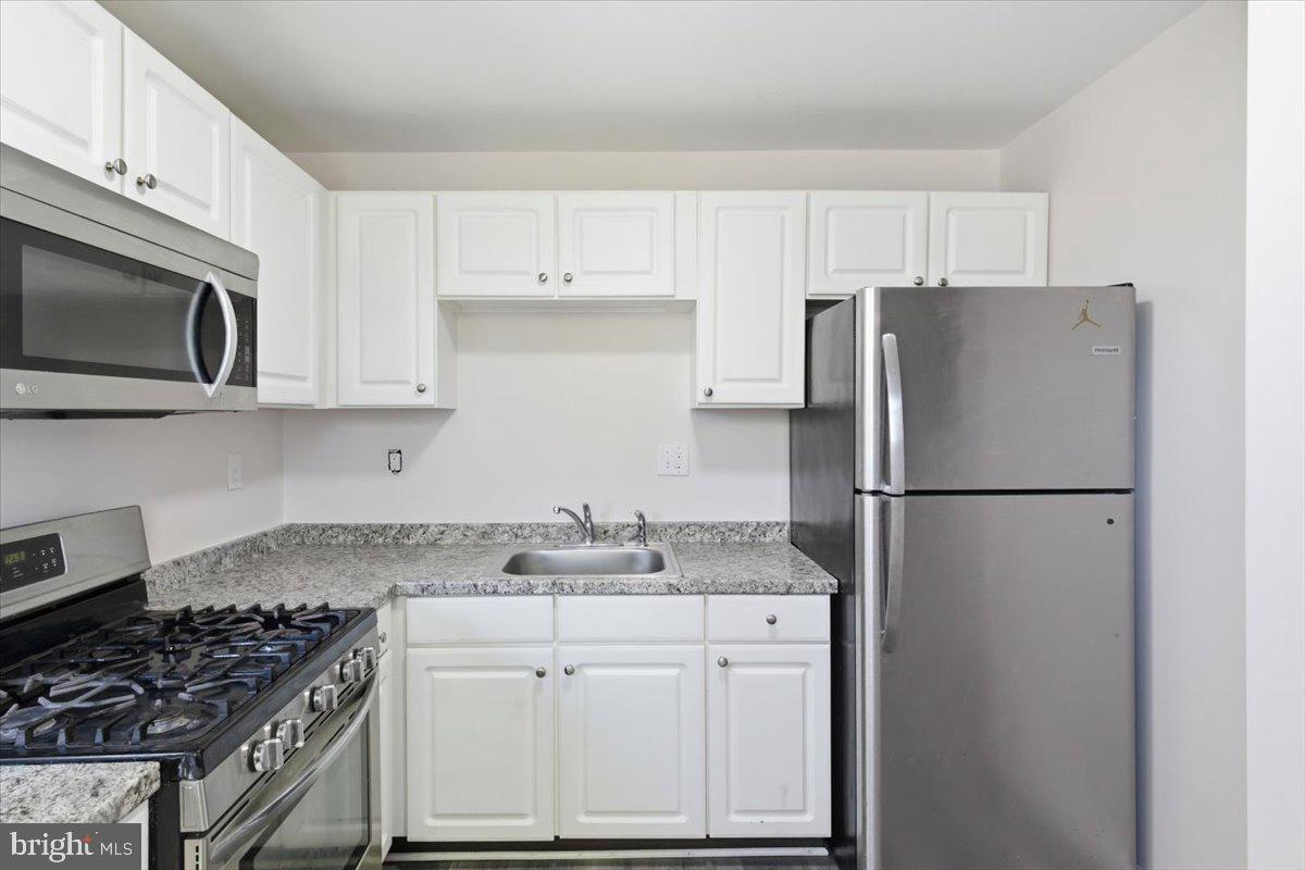 PATTERSON PARK - Commercial Sale