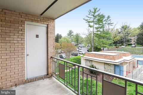Tiny photo for 5115 Crossfield Court #14, ROCKVILLE, MD 20852 (MLS # MDMC2228194)